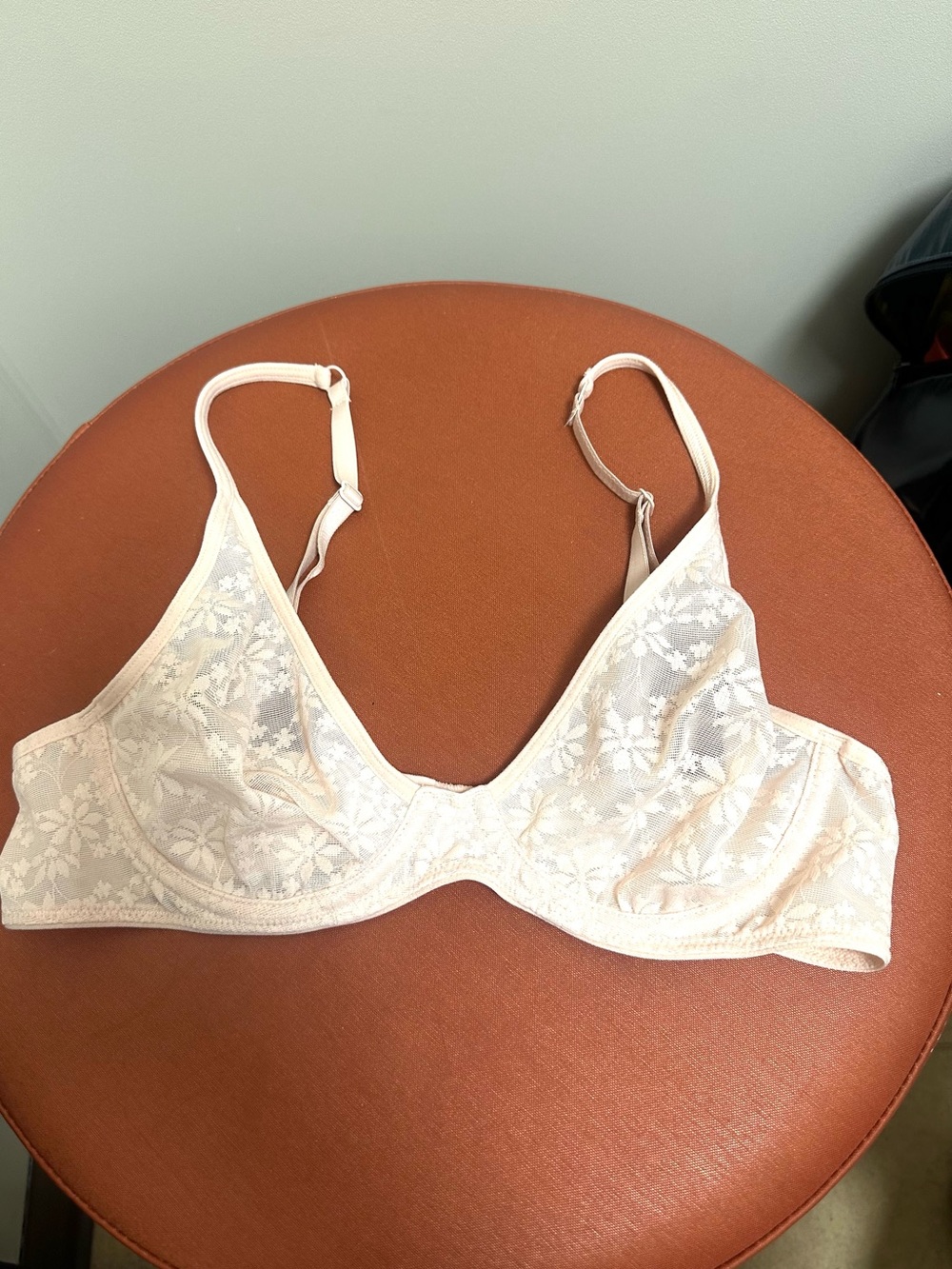 GAP Body Bare Natural plunge Lace Bra - Cream 34 A